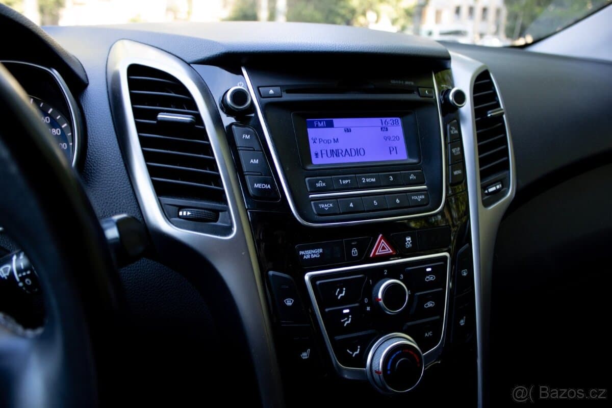2013 Hyundai i30 - 15