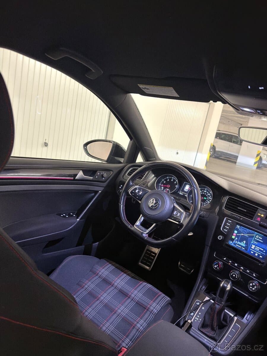 2016 Volkswagen GOLF - 15