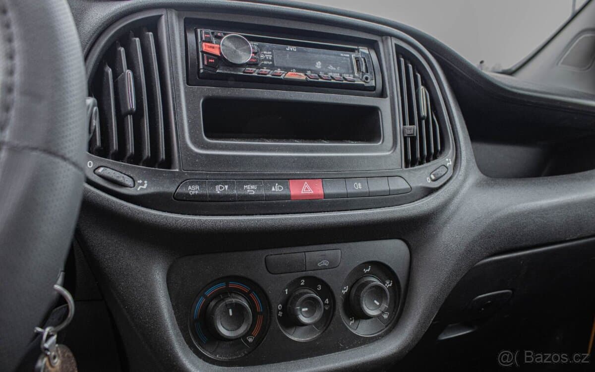 2017 Fiat DOBLO - 15