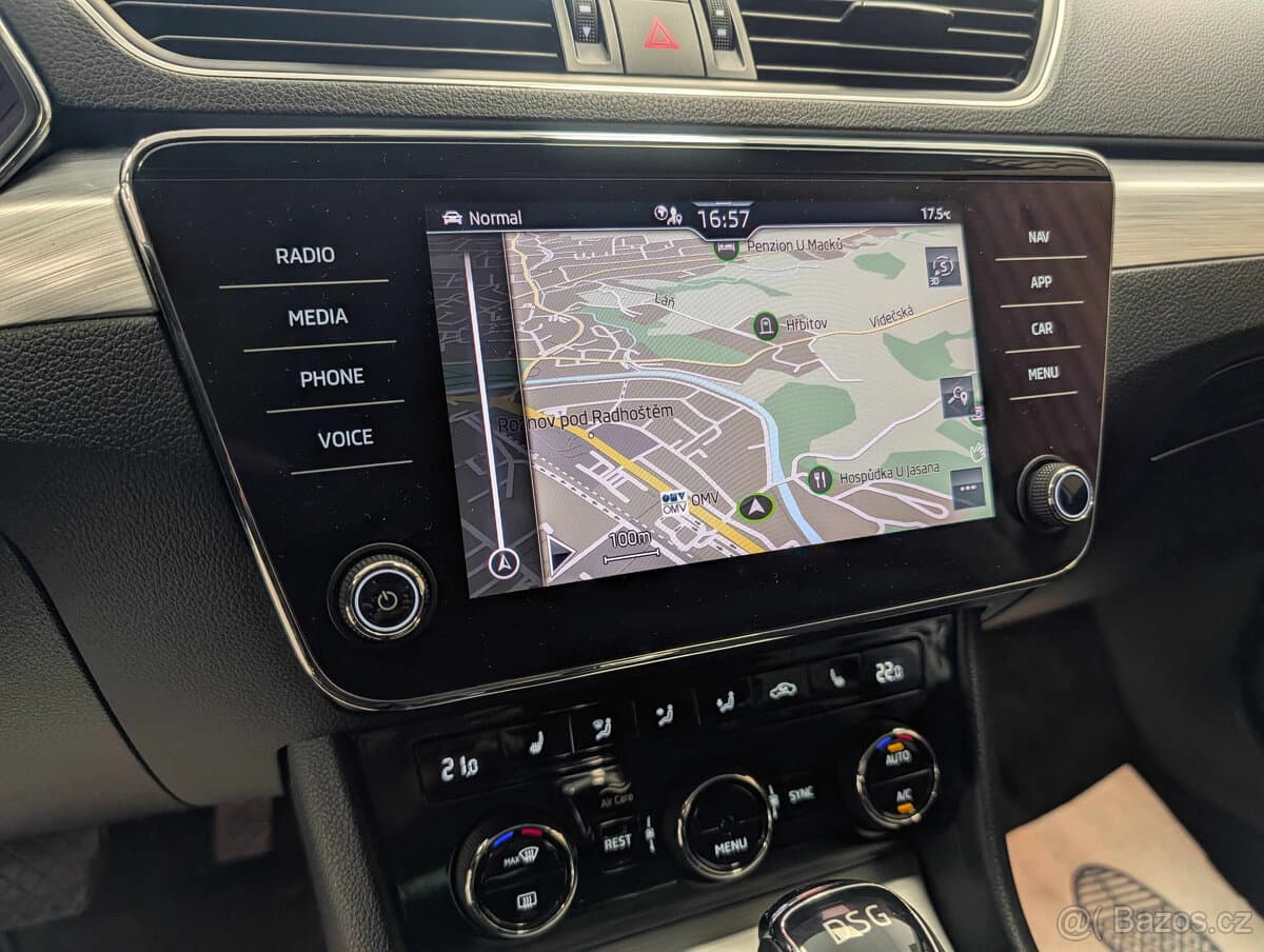 2022 Škoda SUPERB - 15