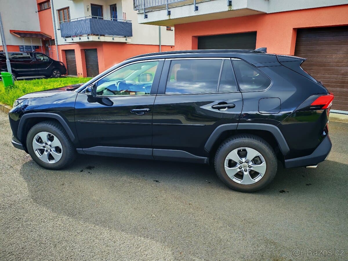 2023 Toyota RAV4 - 15