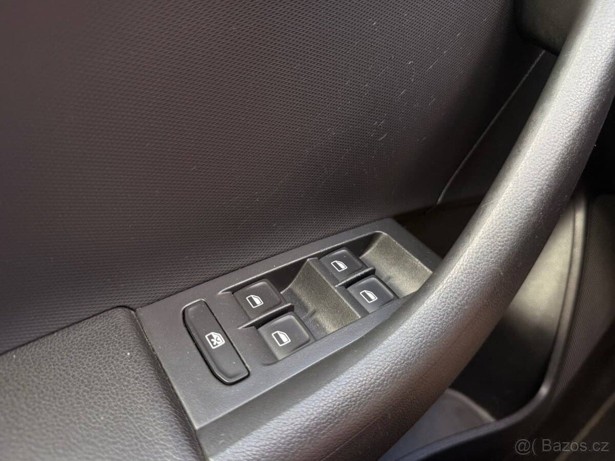 Seat TOLEDO - 15