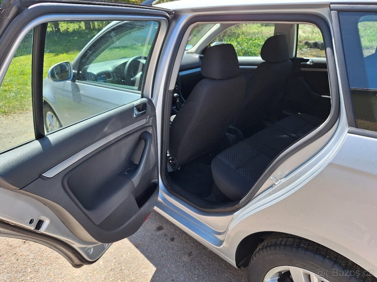 2012 Volkswagen GOLF - 15