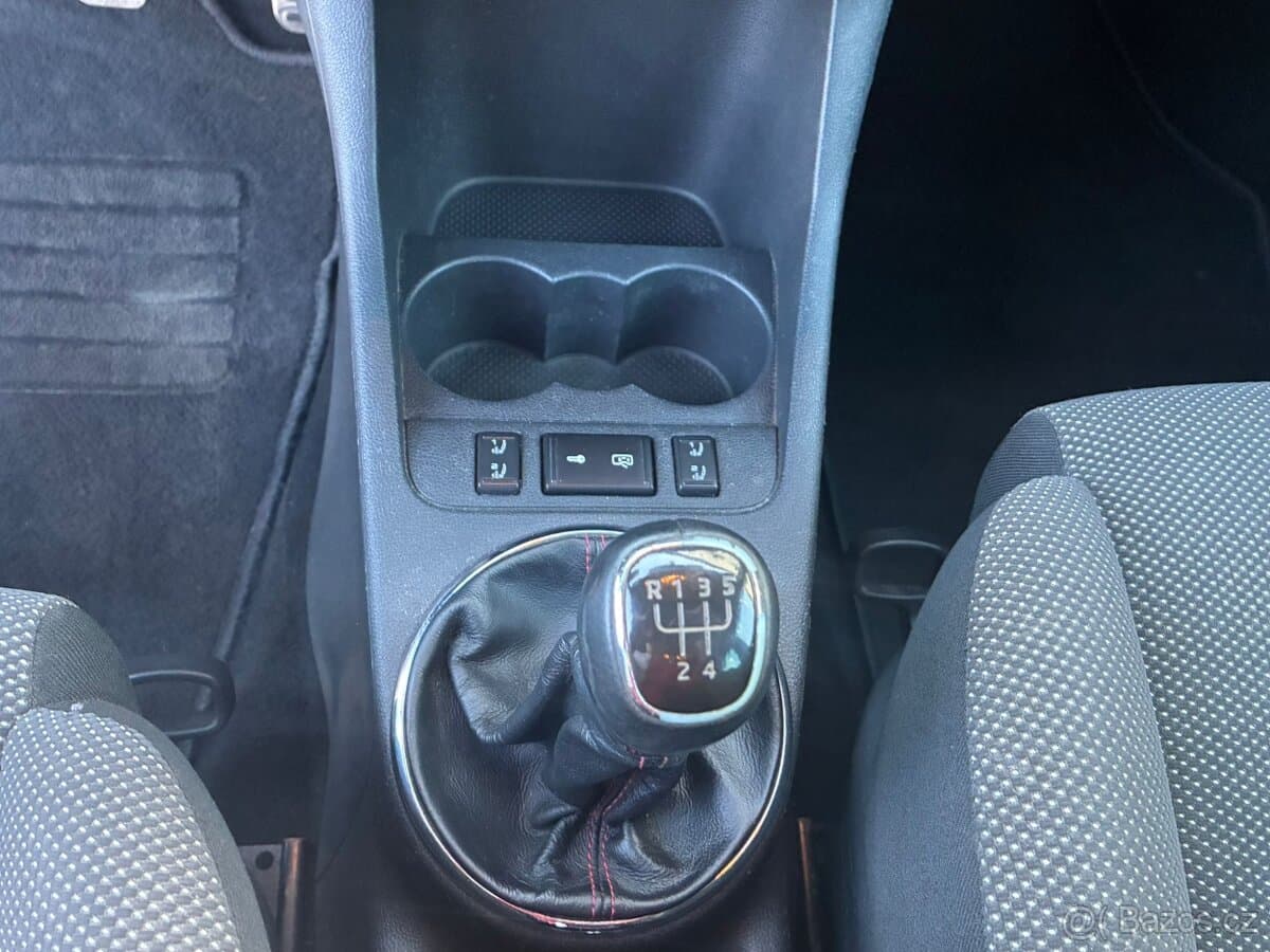 2014 Škoda FABIA - 15
