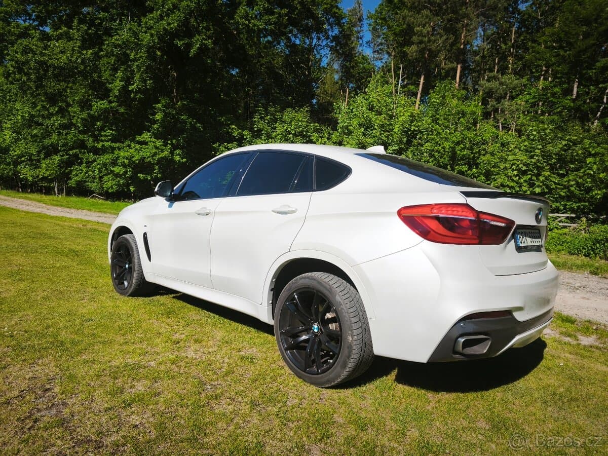 2015 BMW X6 - 15
