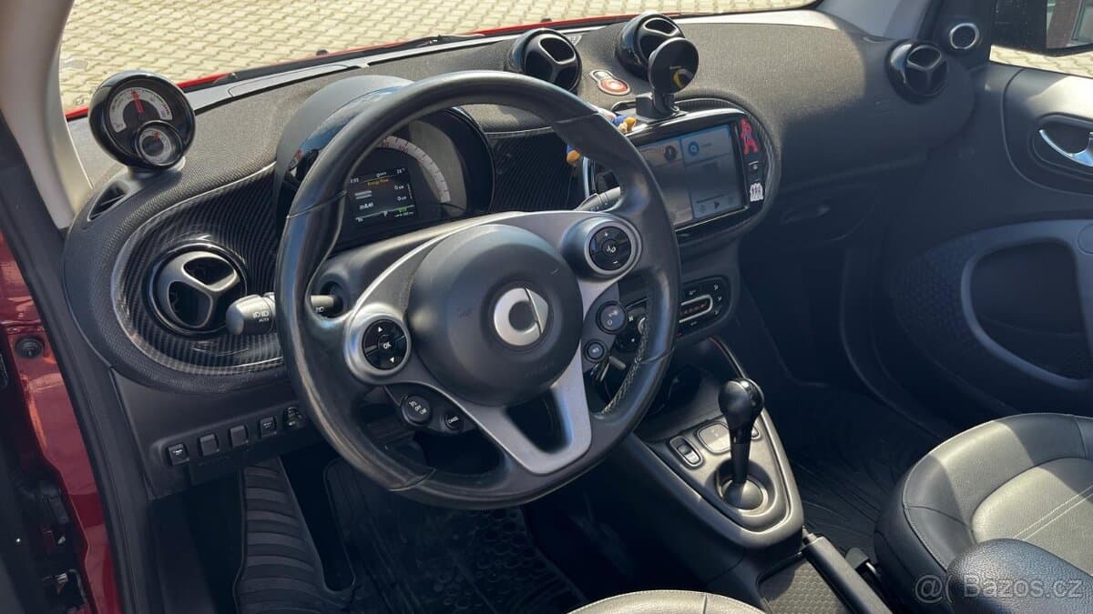 2020 Smart FORTWO - 15
