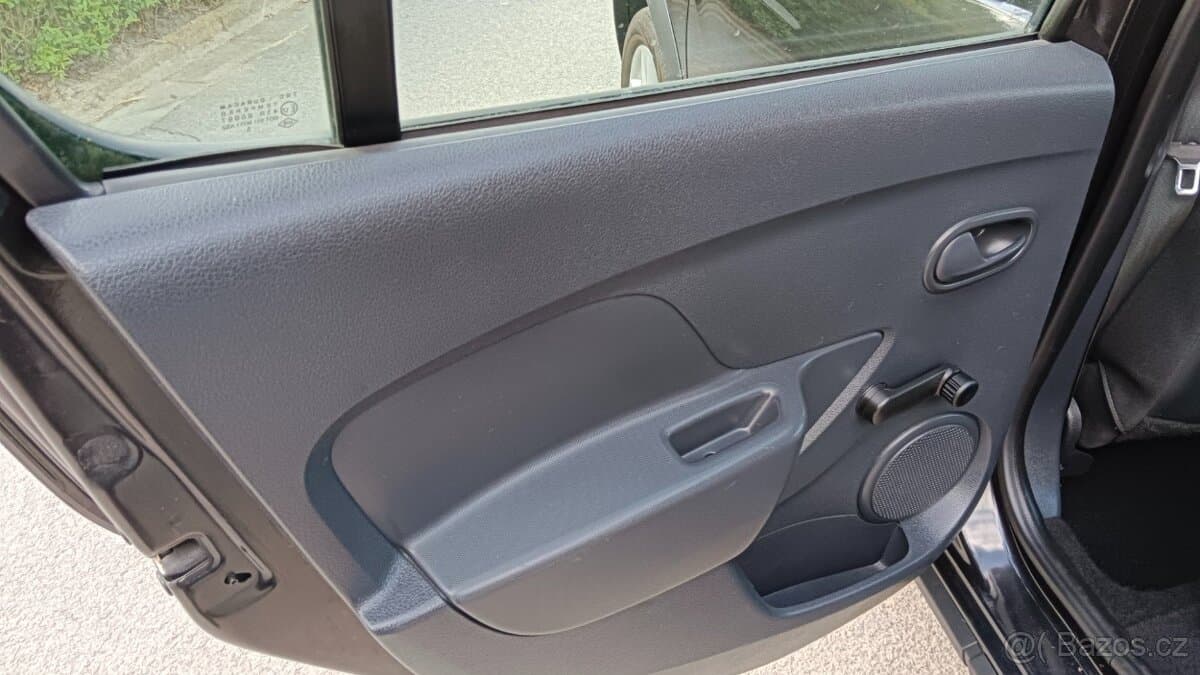 2015 Dacia SANDERO - 15