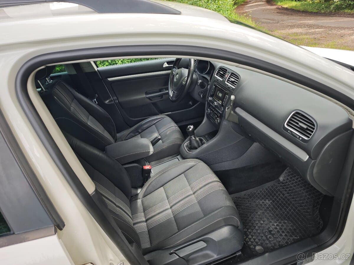 2013 Volkswagen GOLF - 15