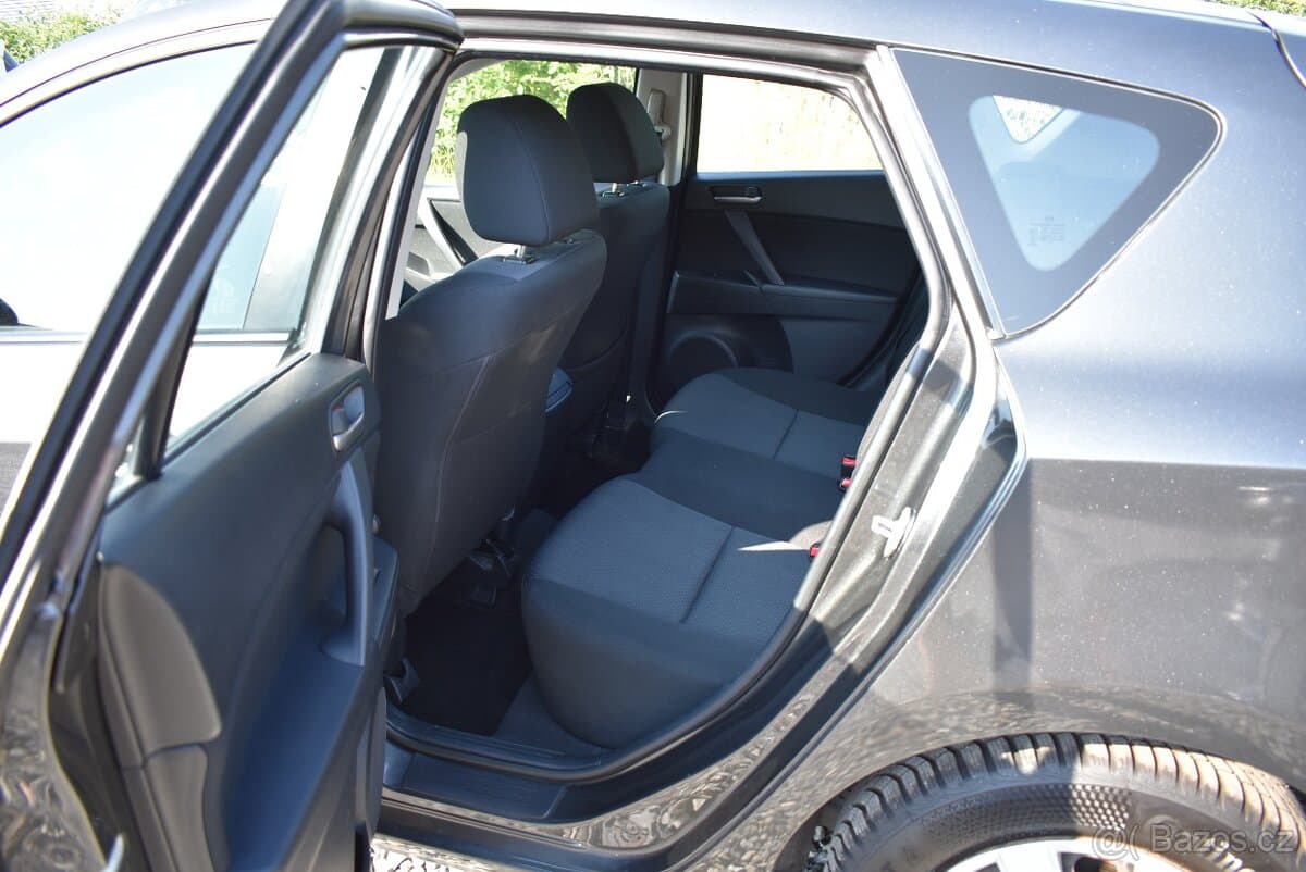 2009 Mazda 3 - 15