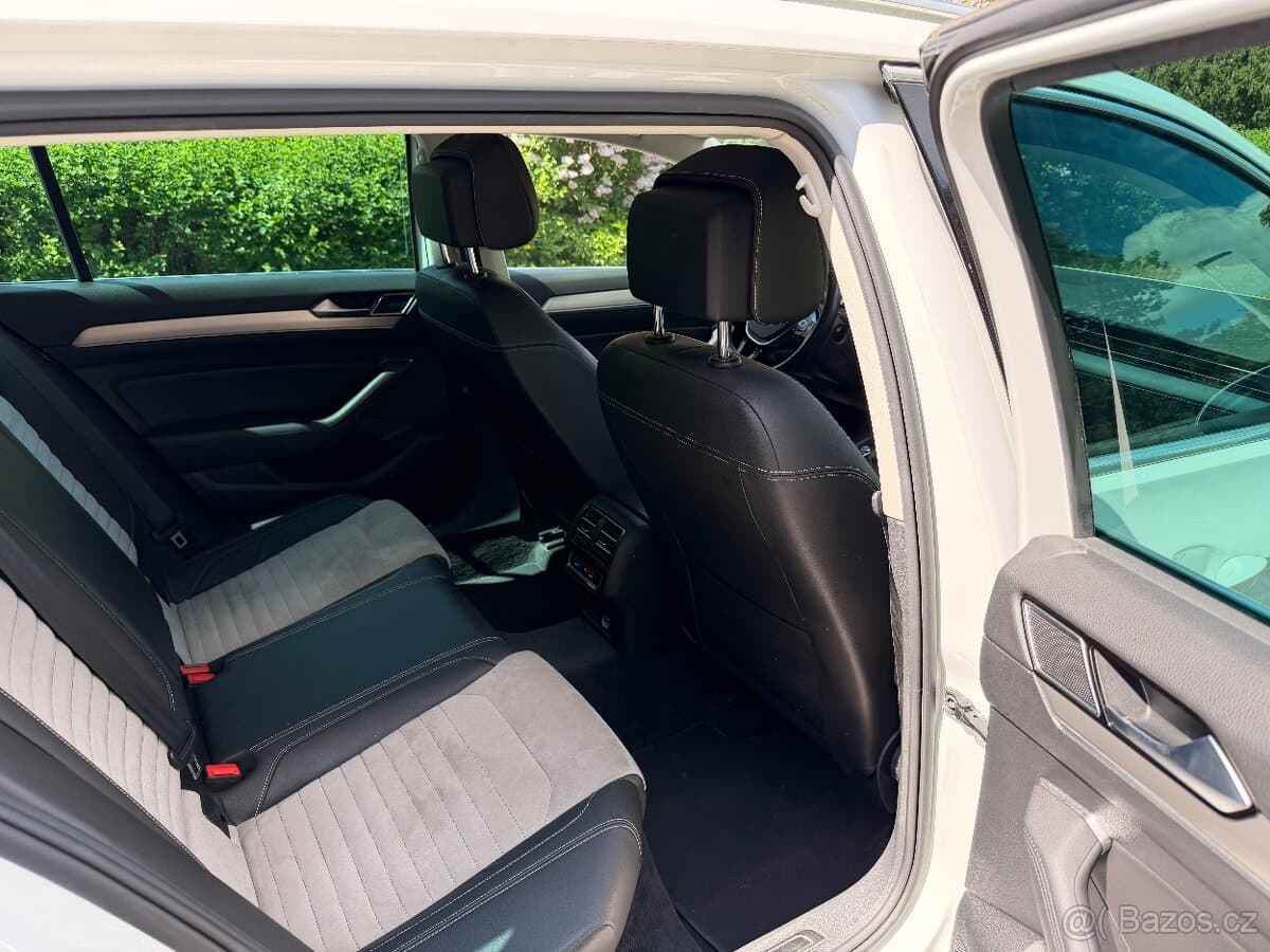 2016 Volkswagen PASSAT - 15