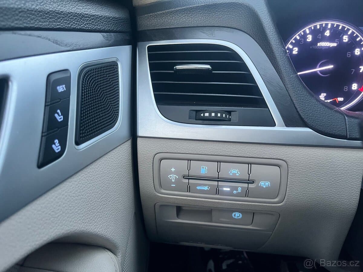 Hyundai GENESIS - 15