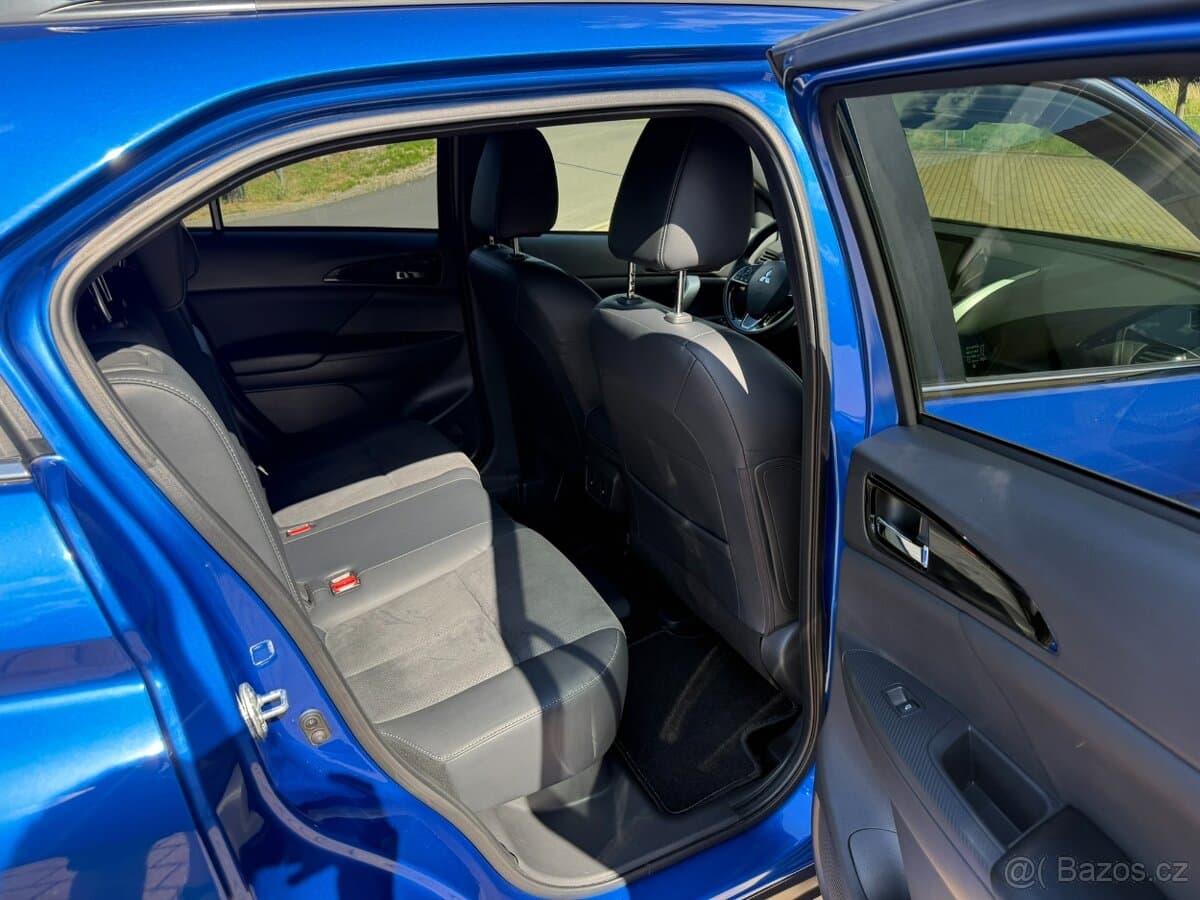 2022 Mitsubishi OSTATNÍ - 15