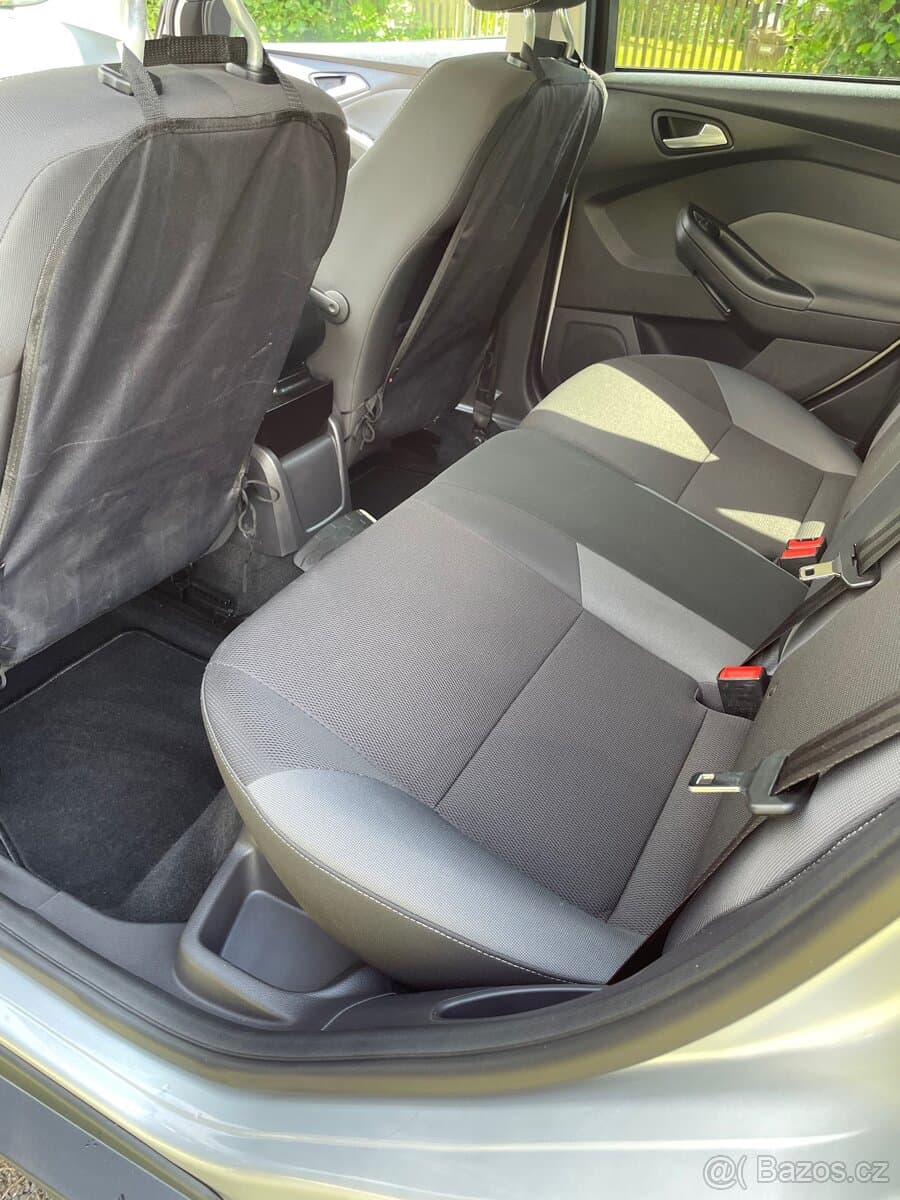 2012 Ford FOCUS - 15