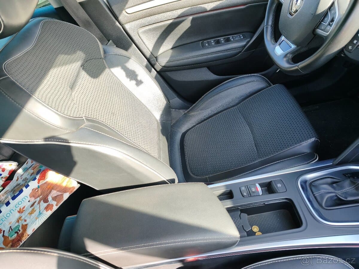 Renault MEGANE - 15