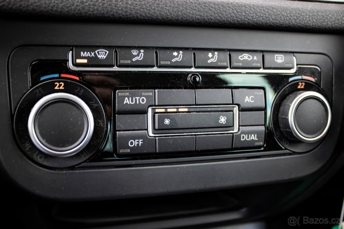 2011 Volkswagen TIGUAN - 15