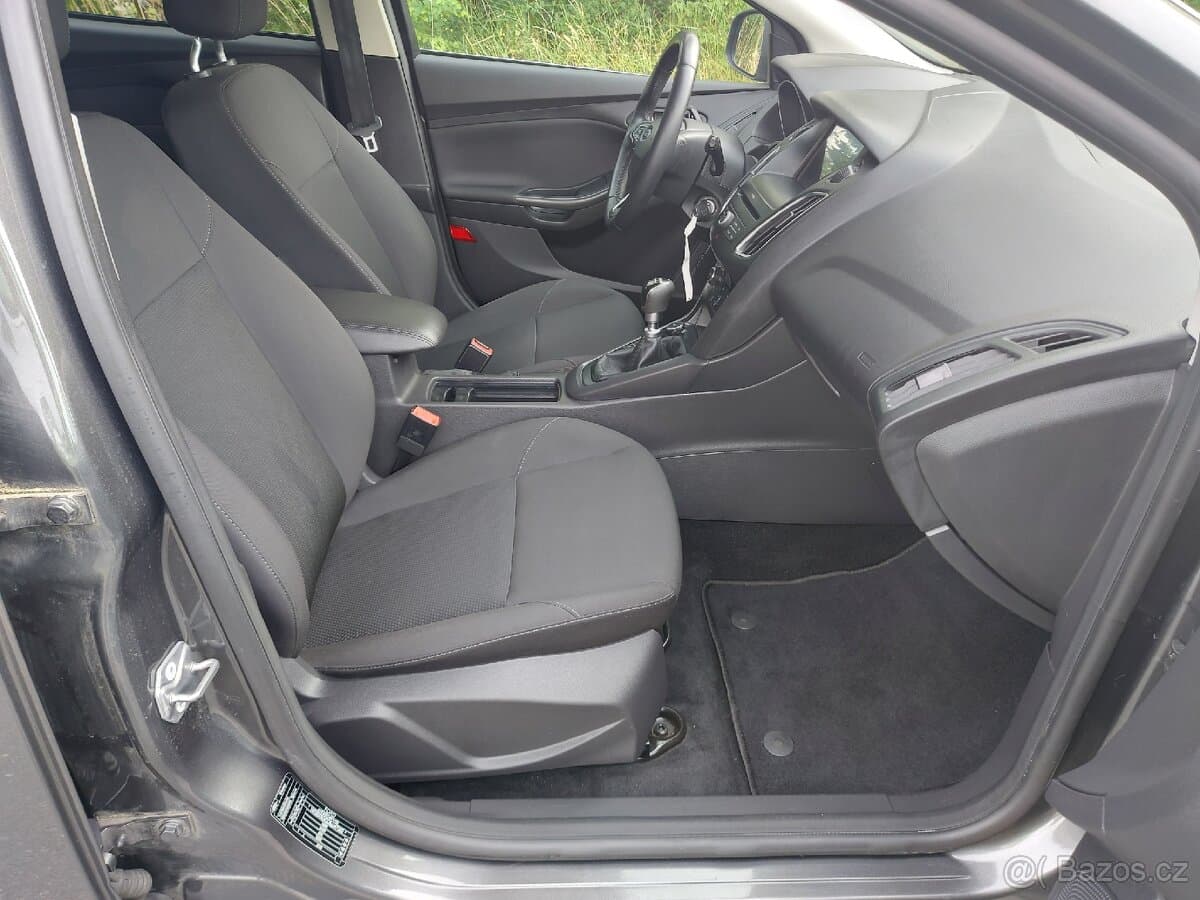 2018 Ford FOCUS - 15