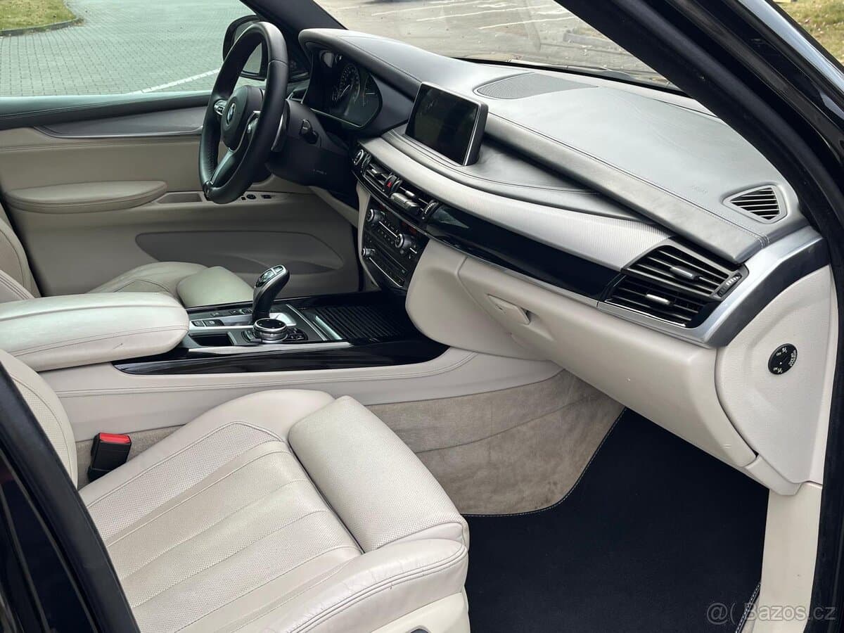 2014 BMW M5 - 15