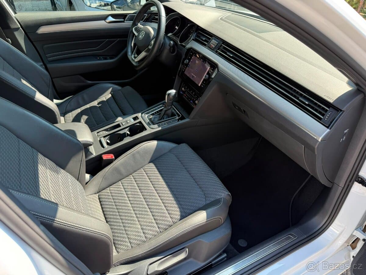 Volkswagen PASSAT - 15