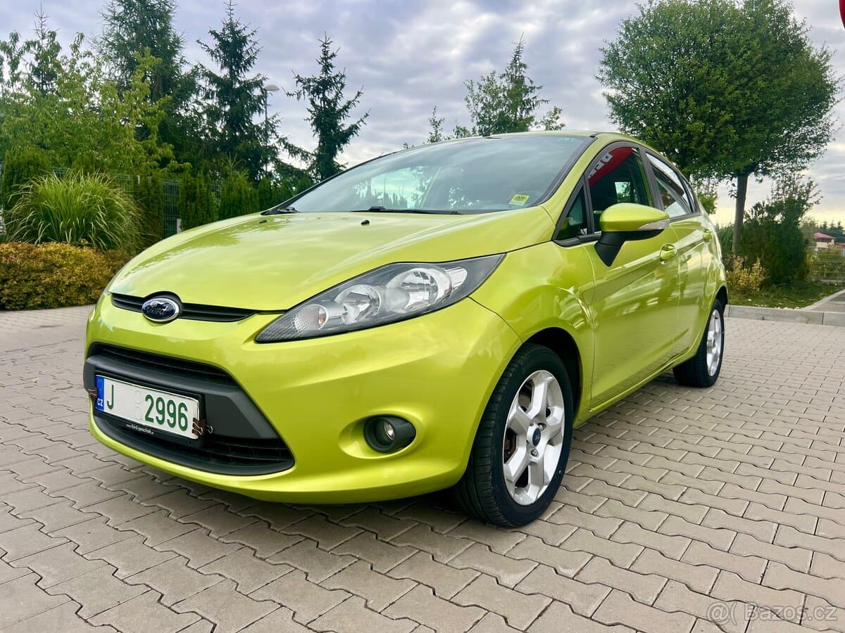 2009 Ford FIESTA - 15