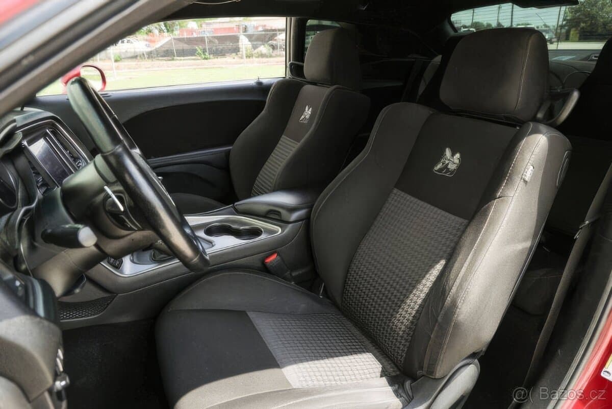 2020 Dodge CHALLENGER - 15