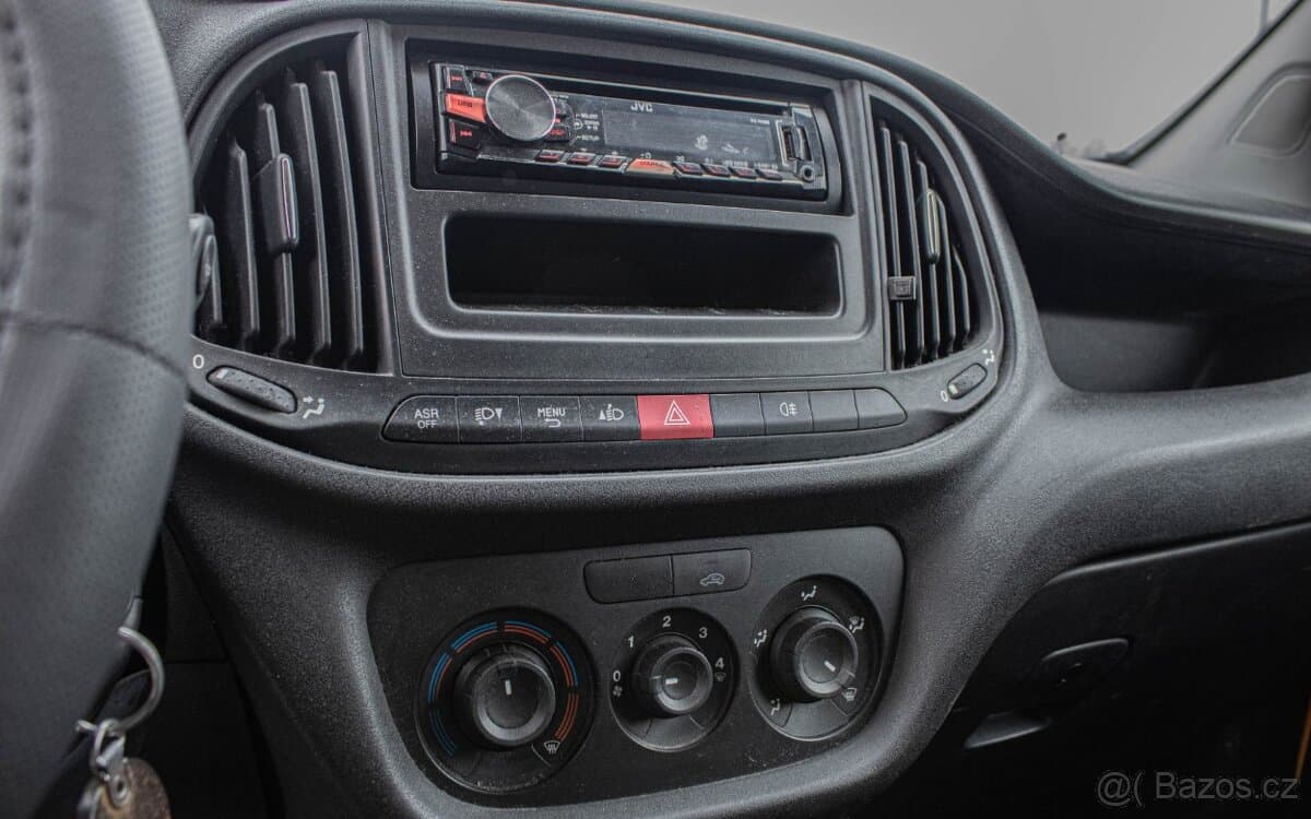 2017 Fiat DOBLO - 15