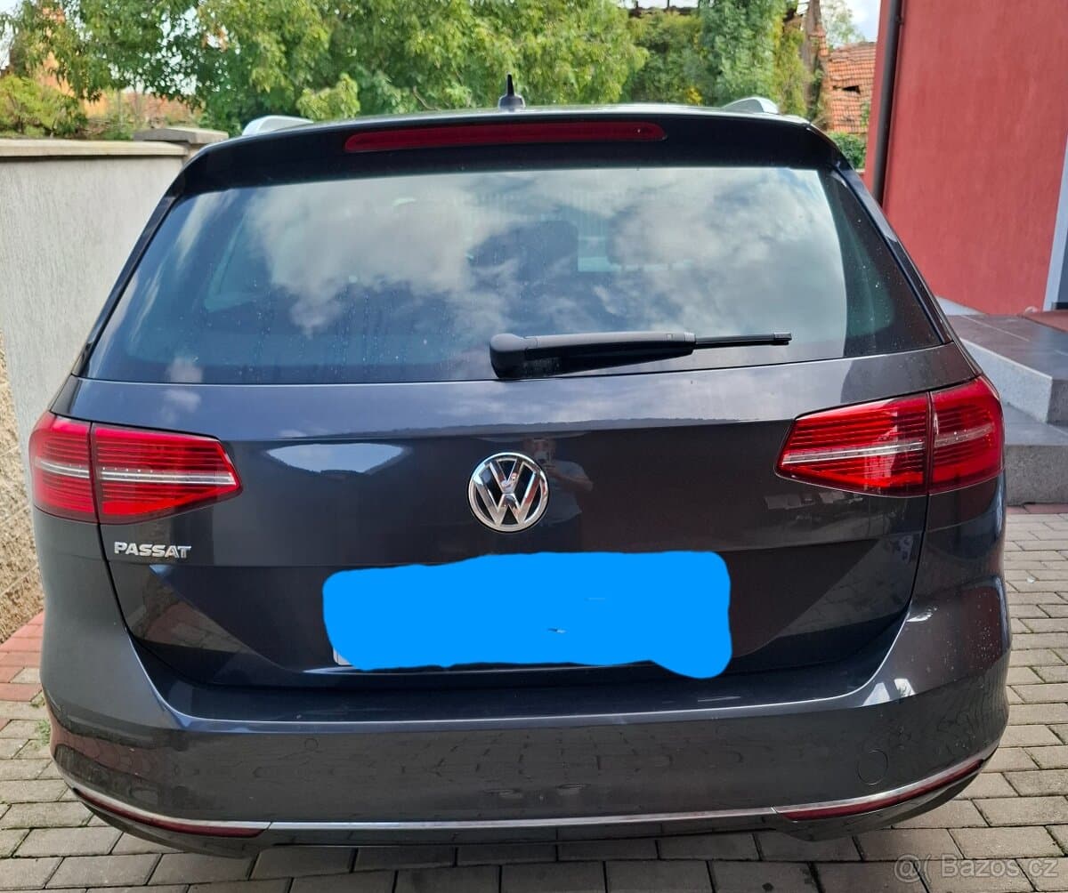 2018 Volkswagen PASSAT - 15