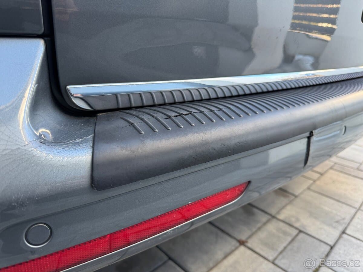 2013 Volkswagen MULTIVAN - 15