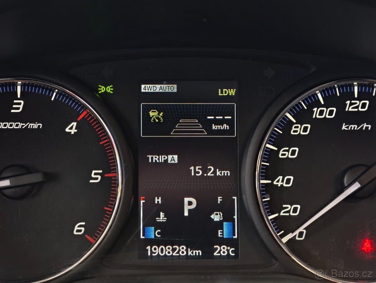 2012 Mitsubishi OUTLANDER - 15