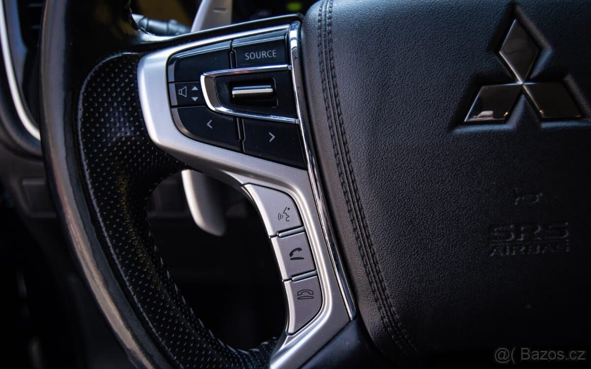 2019 Mitsubishi OUTLANDER - 15