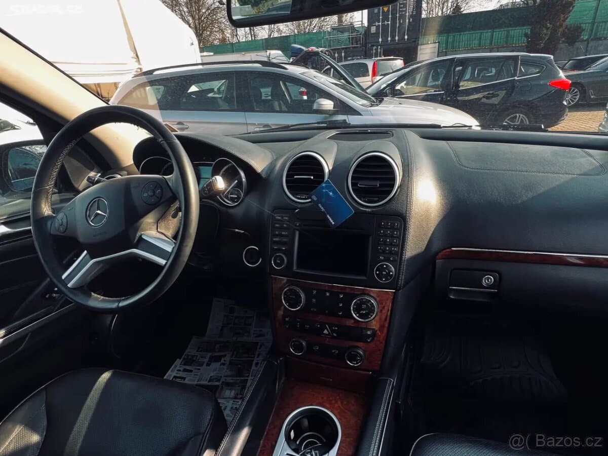 Mercedes-Benz GL - 15