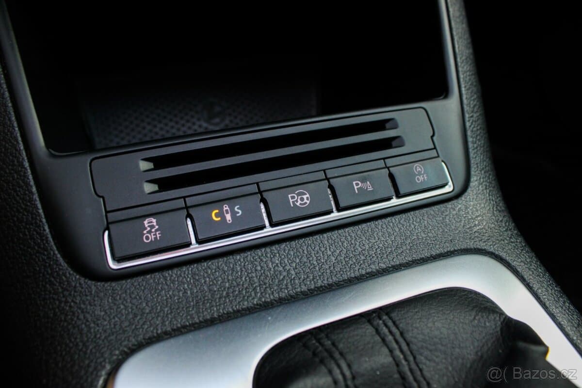 2012 Volkswagen TIGUAN - 15