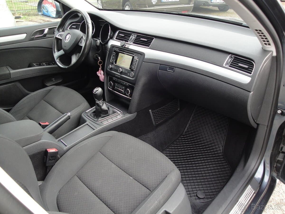 2014 Škoda SUPERB - 15
