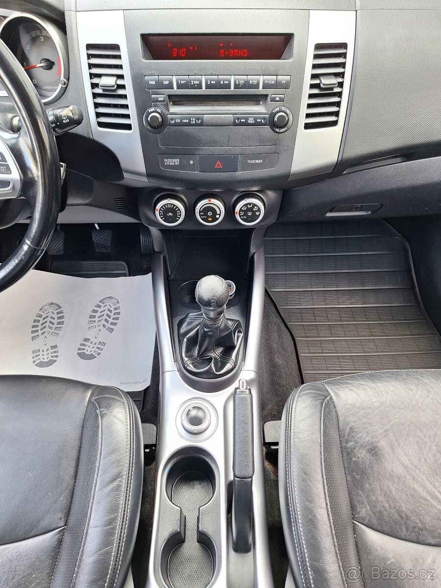 2009 Peugeot 4007 - 15