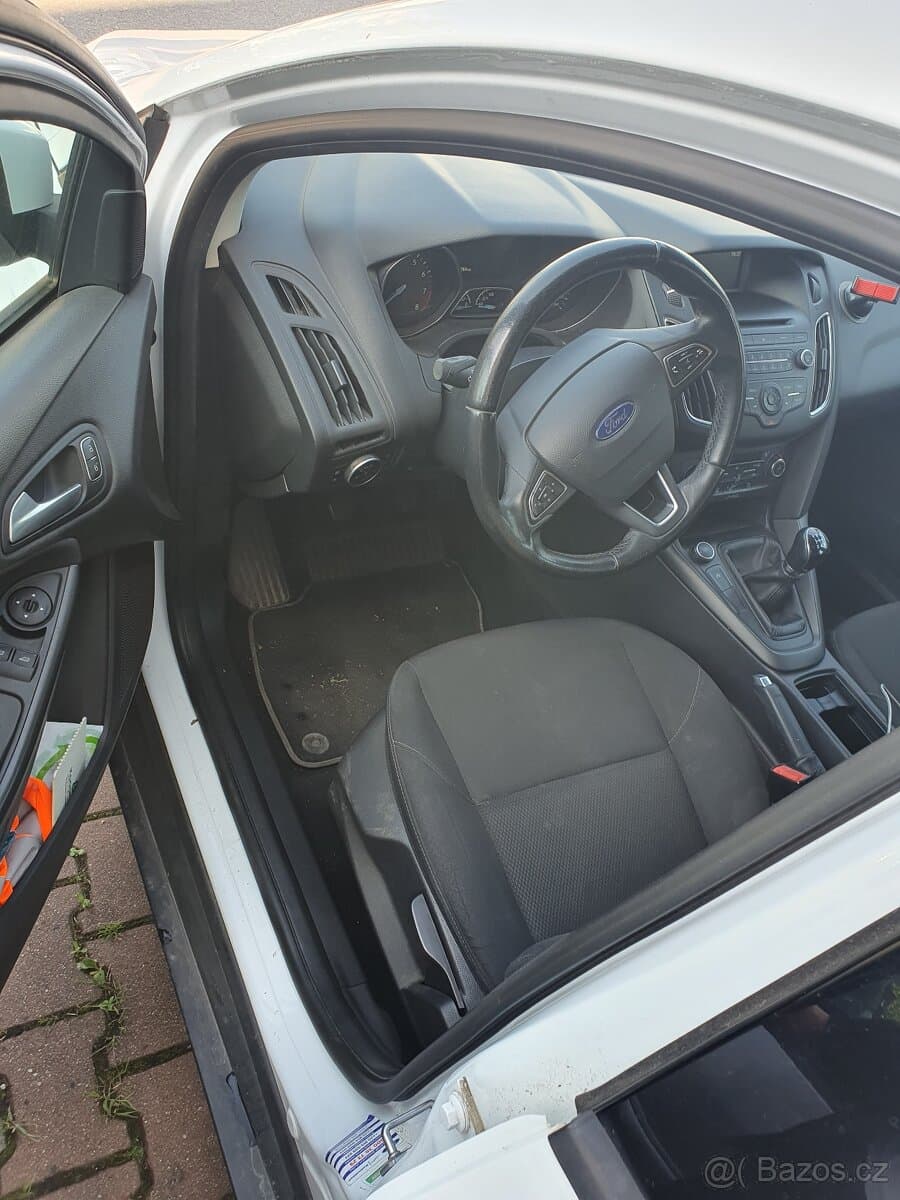 Ford FOCUS - 15