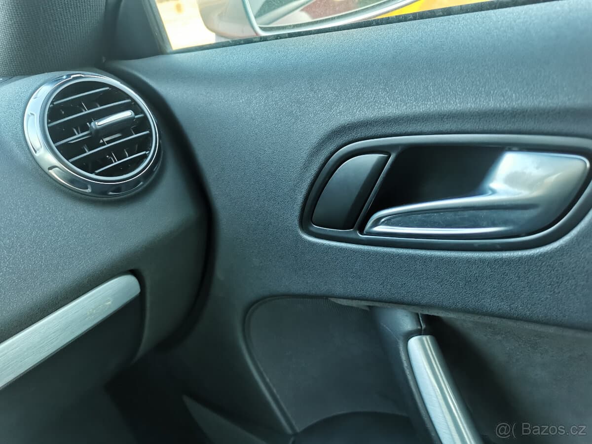 2006 Audi TT - 15