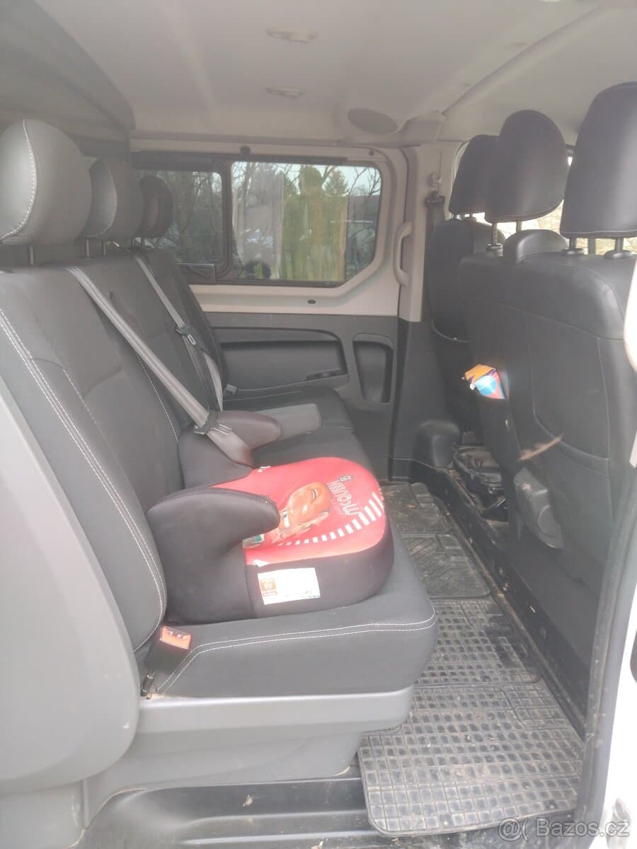 2015 Renault TRAFIC - 15