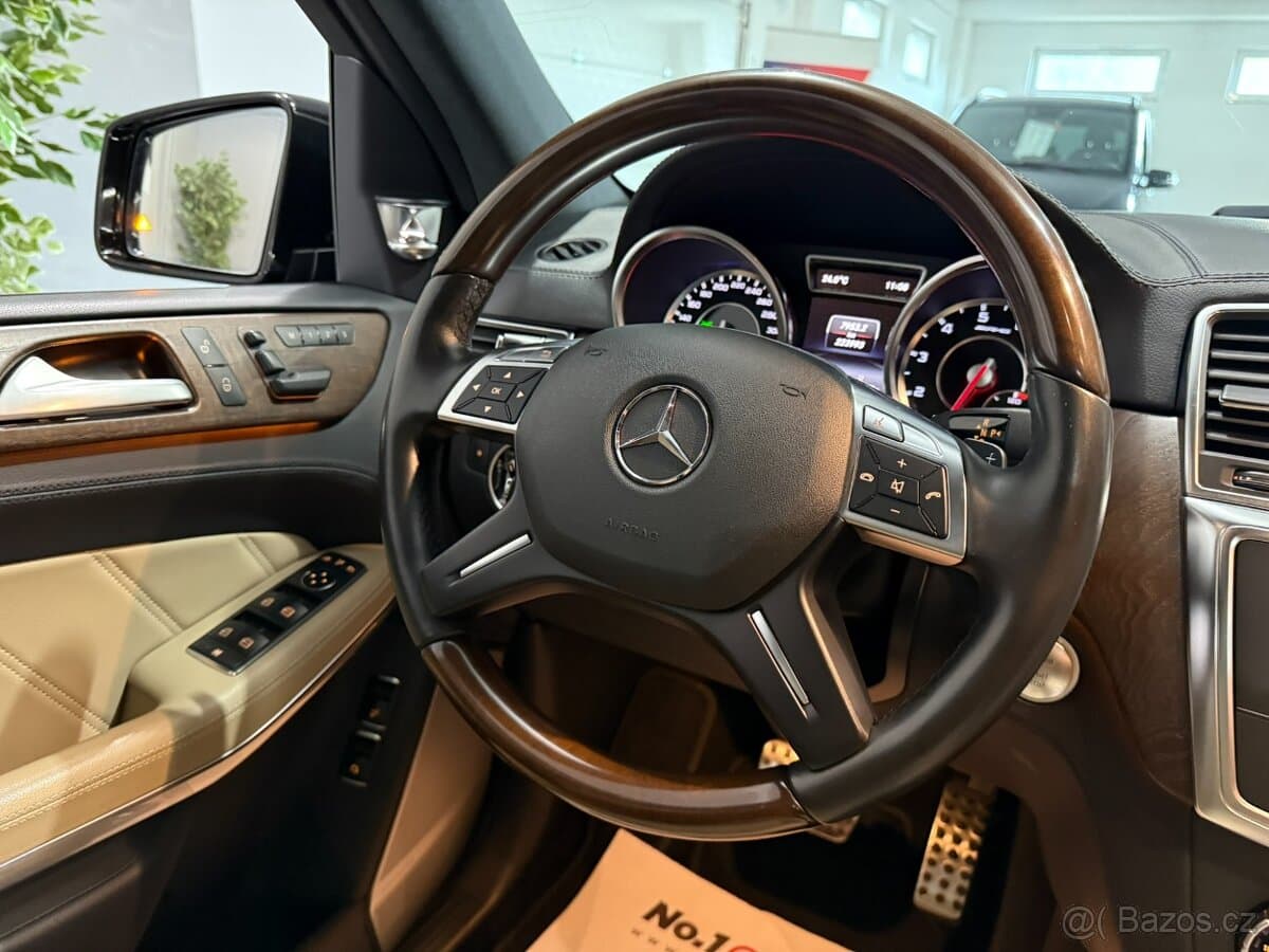 2013 Mercedes-Benz GL - 15