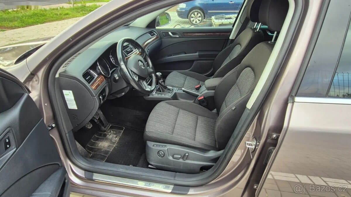 2014 Škoda SUPERB - 15