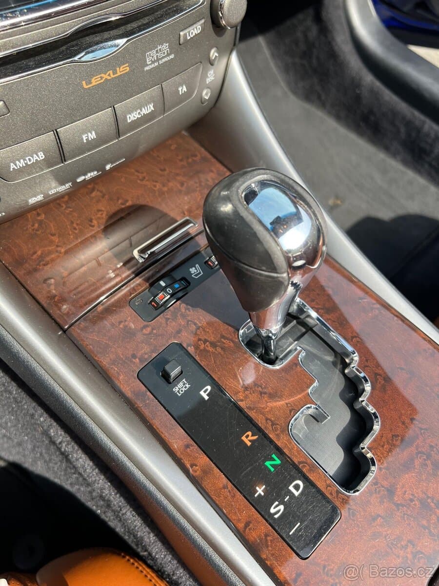 2010 Lexus IS - 15