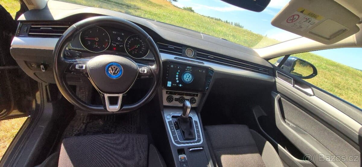 2016 Volkswagen PASSAT - 15