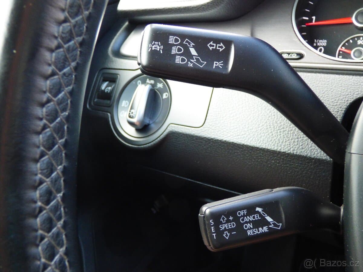 2014 Volkswagen PASSAT - 15