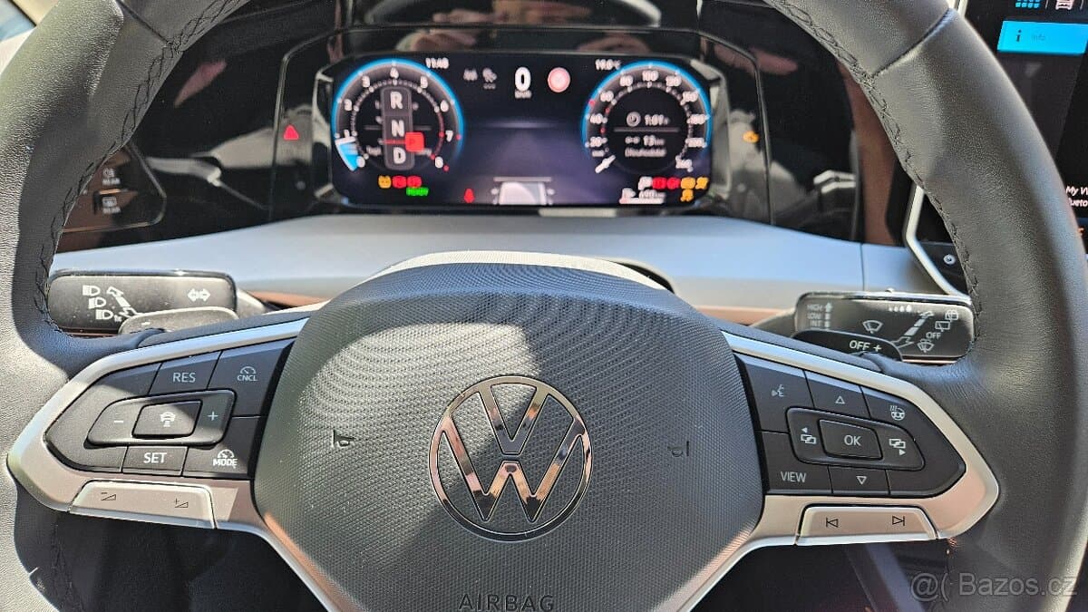 2025 Volkswagen GOLF - 15