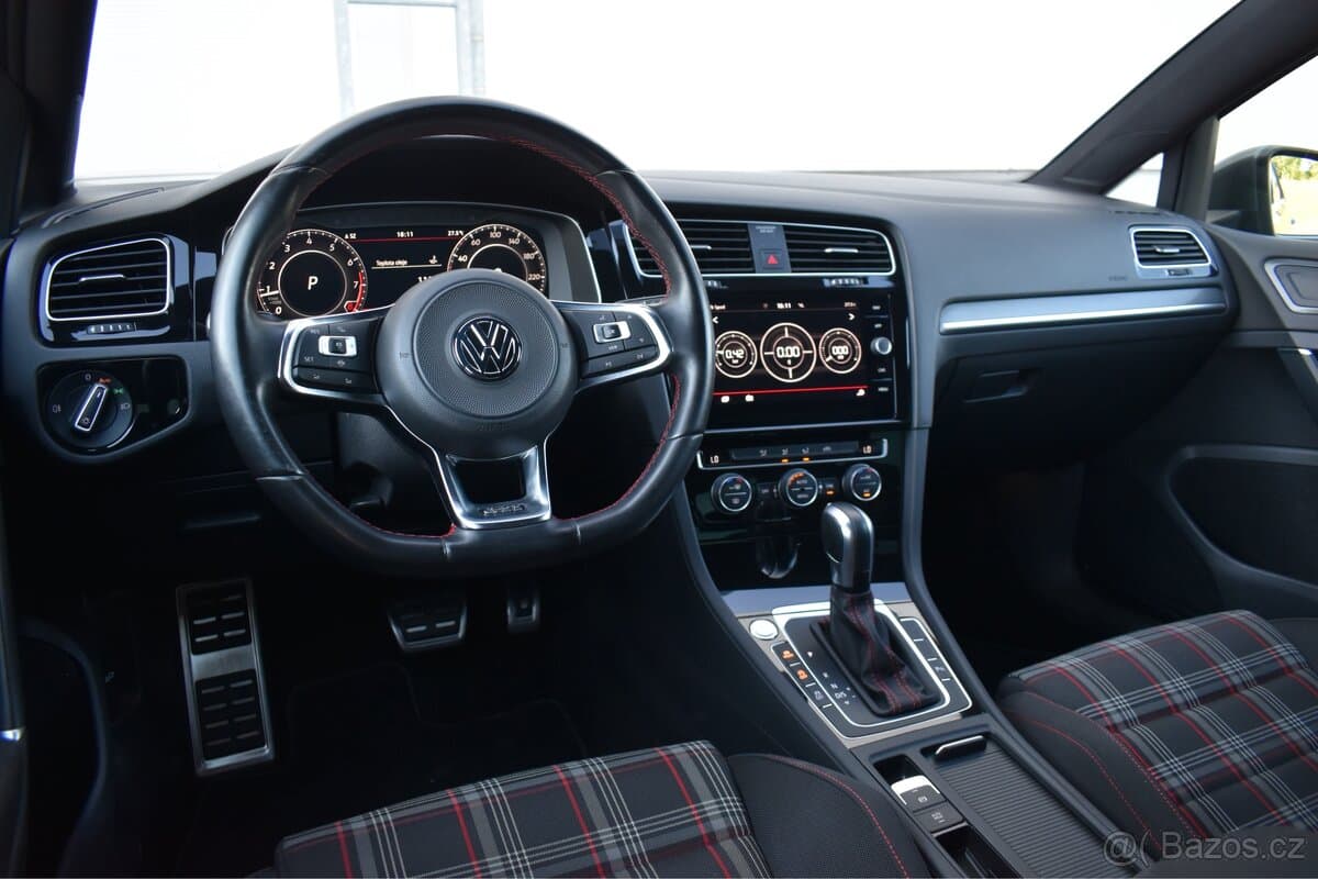 2019 Volkswagen GOLF - 15