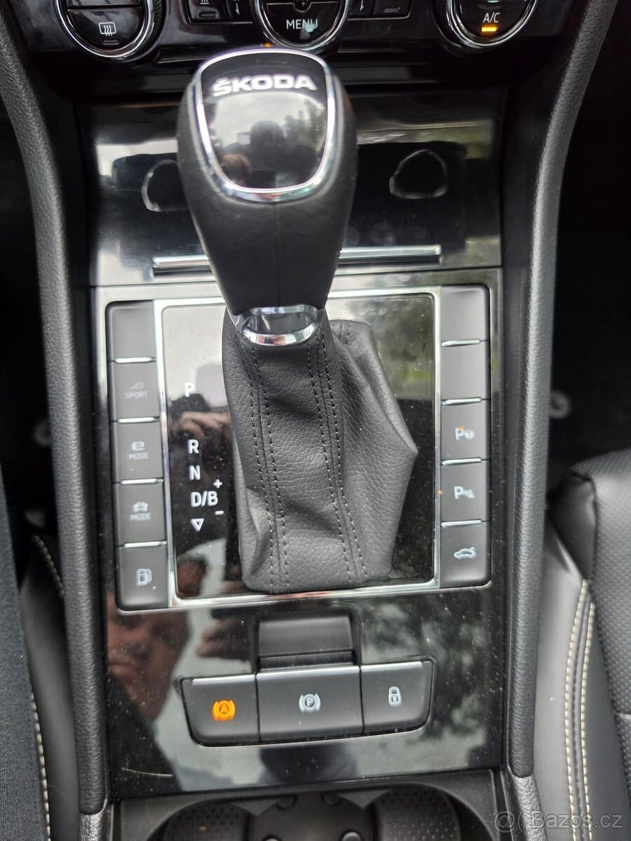 2023 Škoda SUPERB - 15