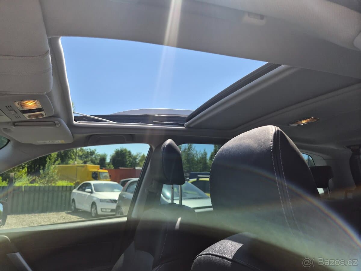 2015 Subaru FORESTER - 15