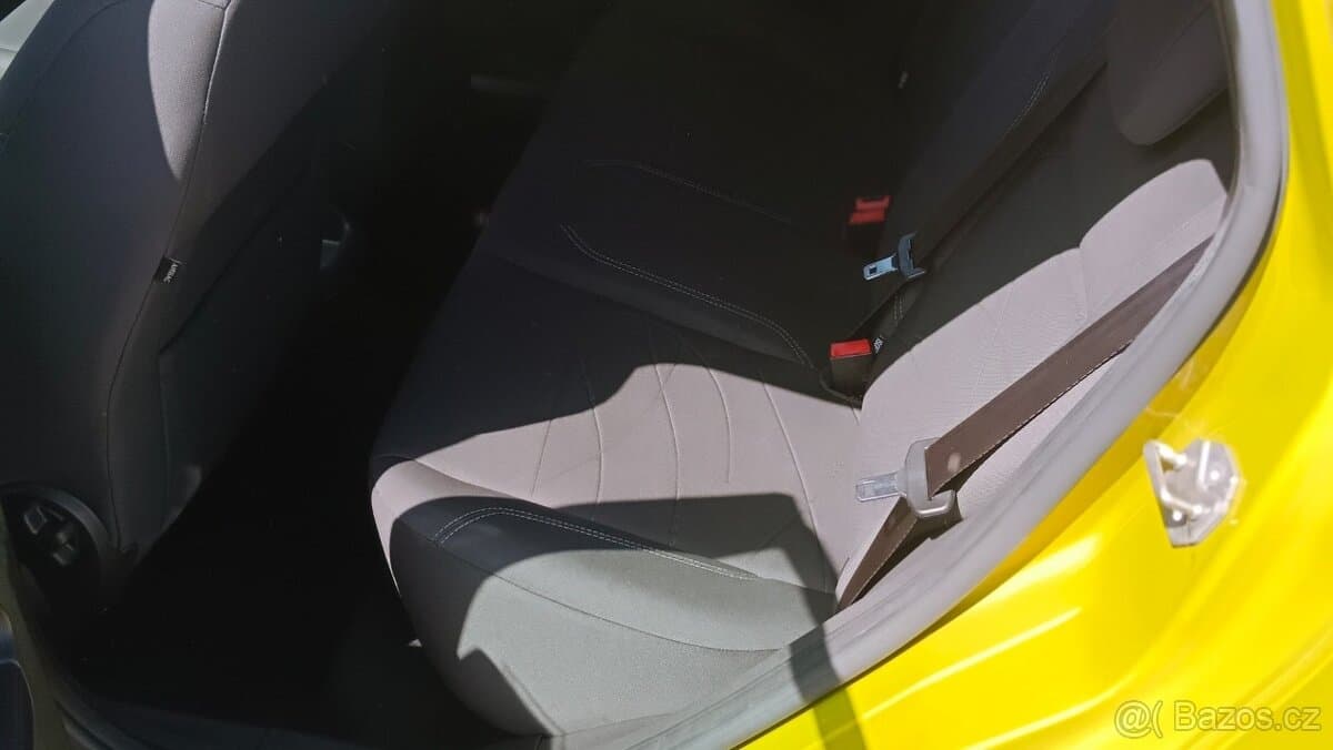 2013 Ford FIESTA - 15