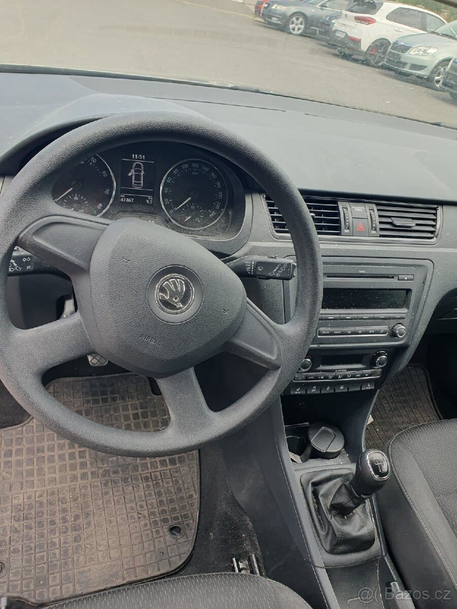 2012 Škoda RAPID - 15