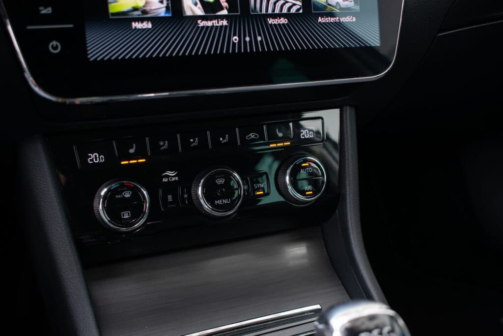 2022 Škoda SUPERB - 15