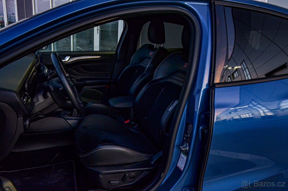 2019 Ford FOCUS - 15