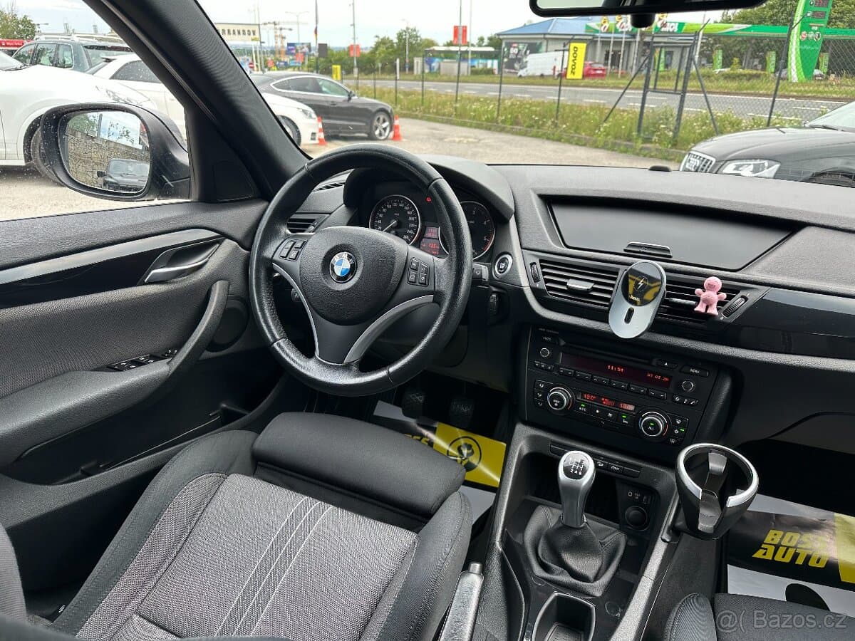2010 BMW X1 - 15